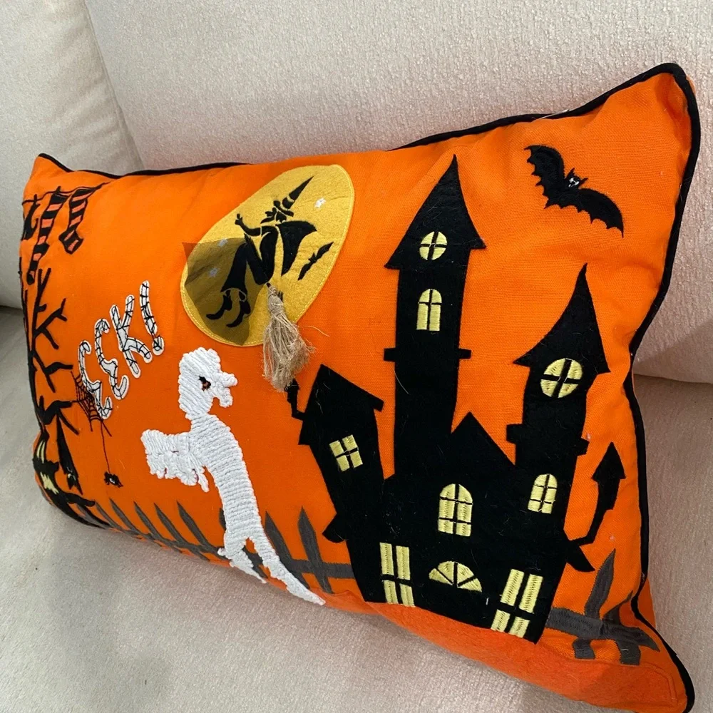 Halloween NWOT Festive Pillows